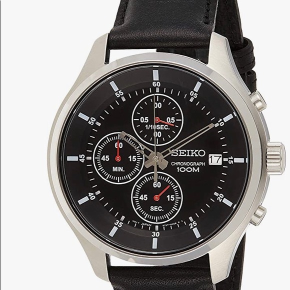 Seiko spots men’s Chronograph leather watch